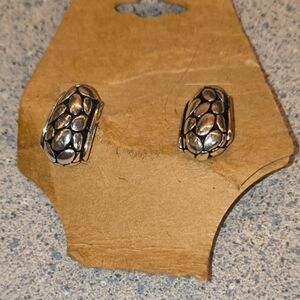 Compass Trading Co. Elegant Silver Pebbled Earrings